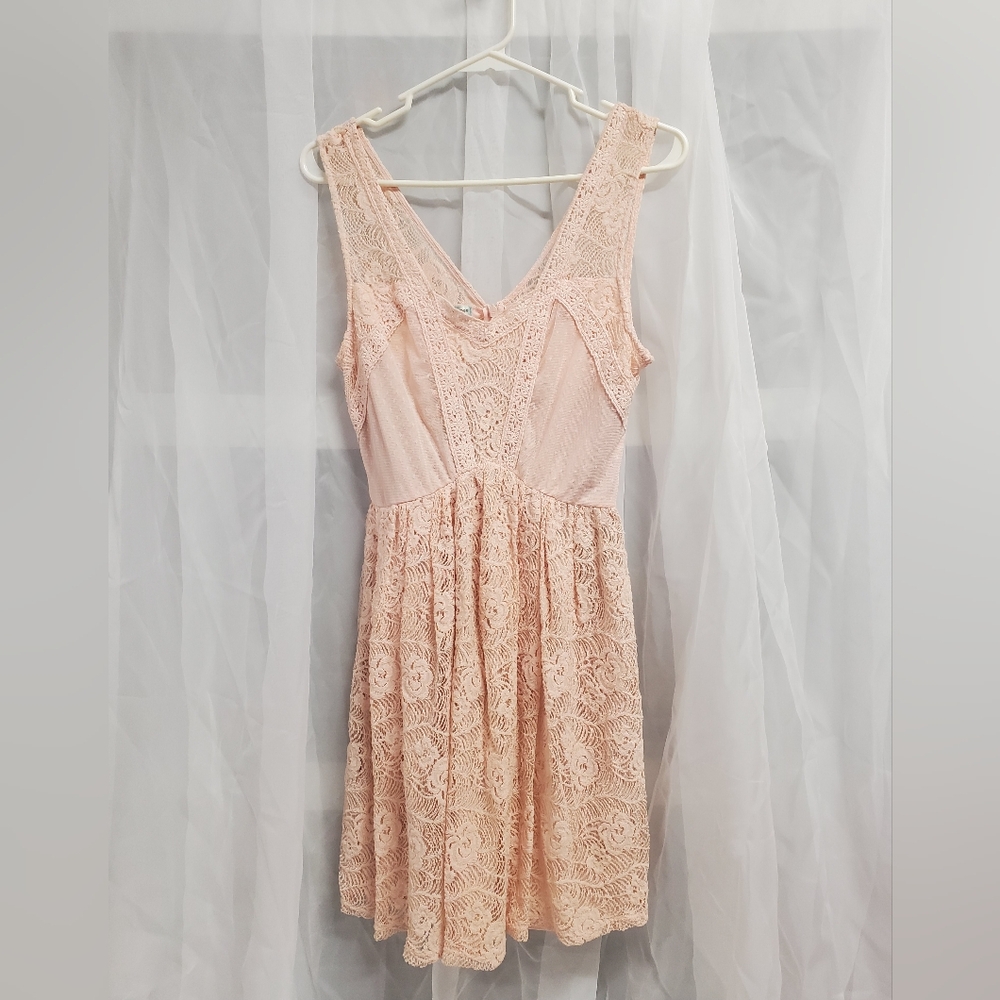 Light Pink Lace Sheer Short Dress Maurices Medium Girly Whimsical Flowy Spring